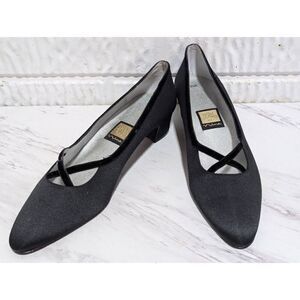 Nina Women's 9.5M Black Luster Satin Velvet Rosie Pump Heels Size 9.5M New In Bo